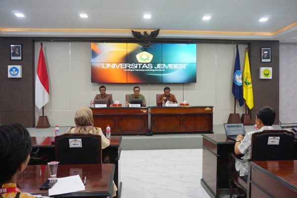 Ajukan Audiensi, Aliansi BEM Fakultas UNEJ Kritisi Kebijakan Pembayaran SPI Camaba SEMMABA