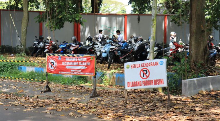 Penertiban Parkir Liar di Lingkungan UNEJ Diperketat, Pelanggaran Masih Ditemukan di Sejumlah Titik